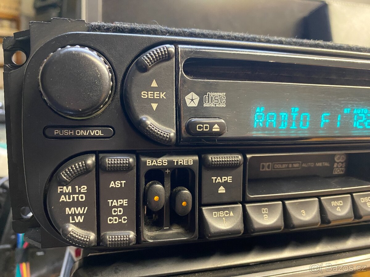 Autorádio na Chrysler, Jeep, Dodge - 2