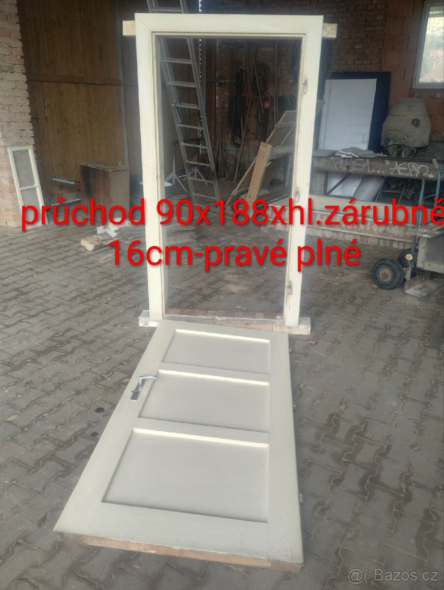 Dveře,okno,vana,umyvadlo,záchod - 2