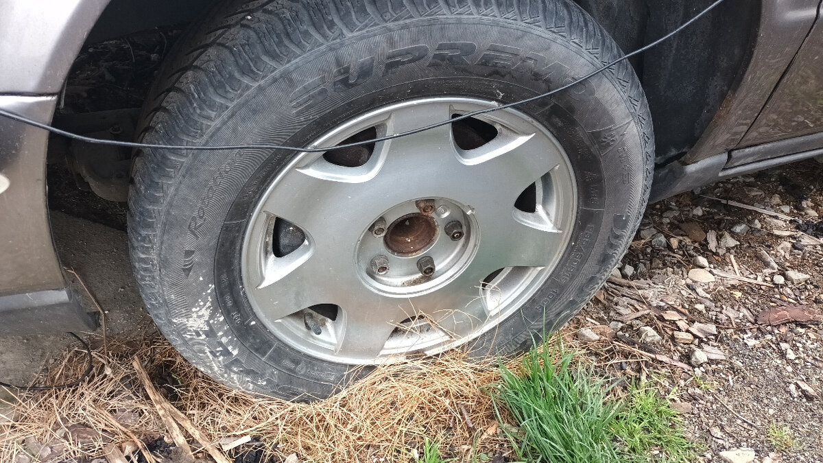 Cadillac SLS 1999, STS - 2