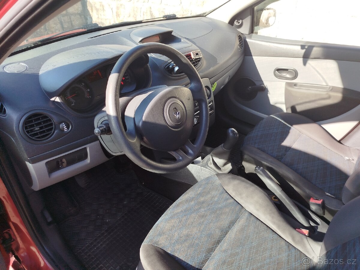 Renault Clio 3 - 2