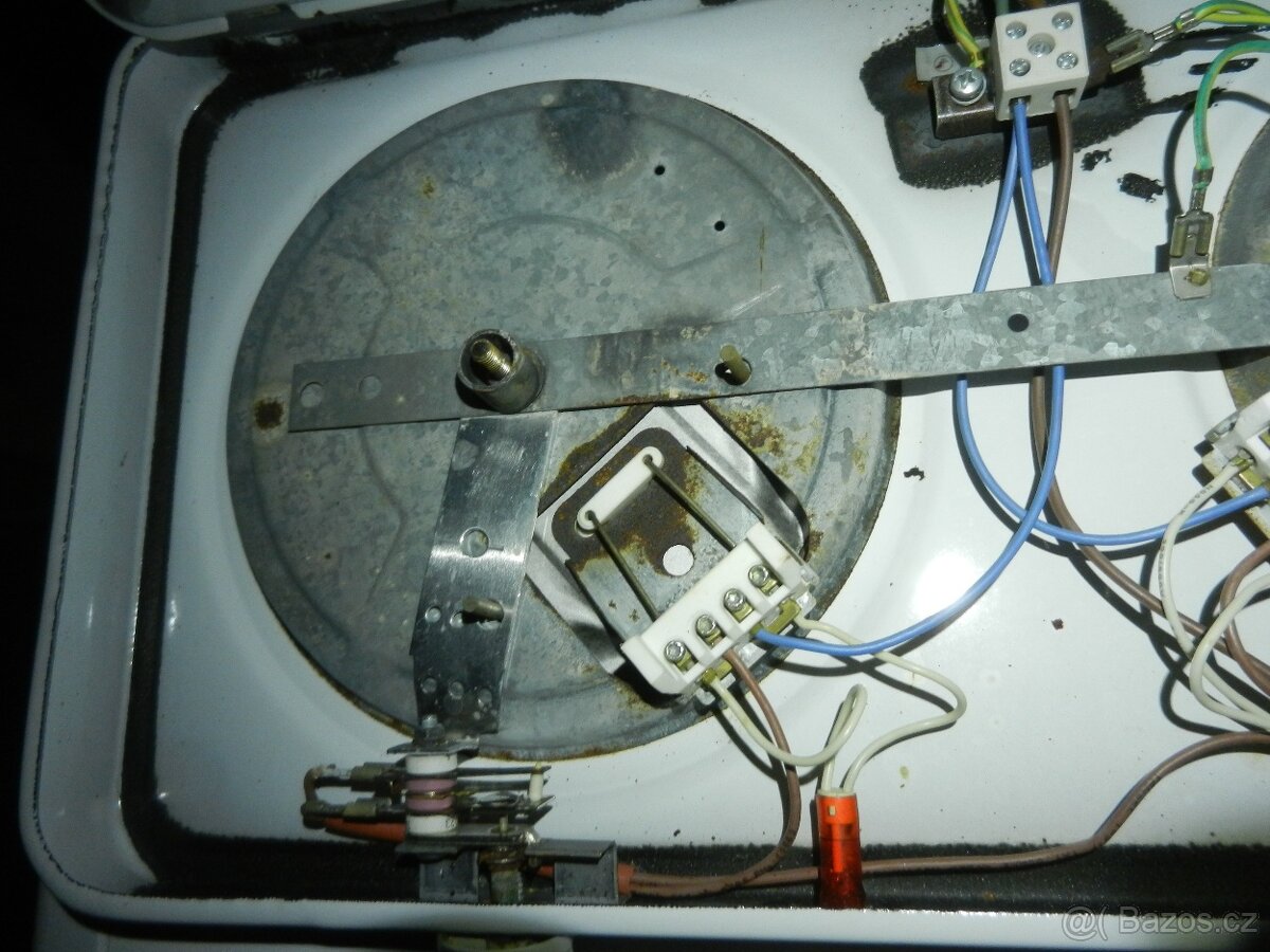 Elektrický vařič ROMMELSBACHER TL 2595 - 2