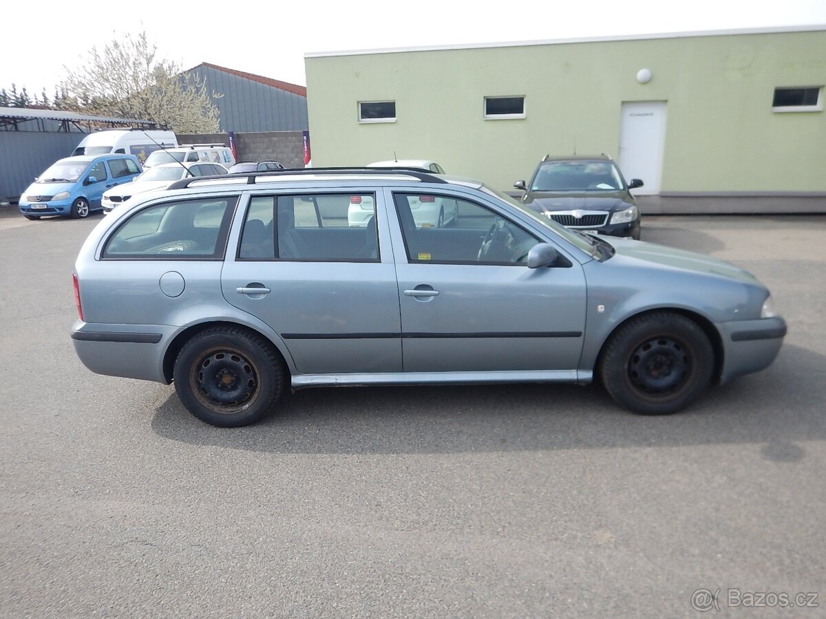 ŠKODA Octavia 1.6i - 2