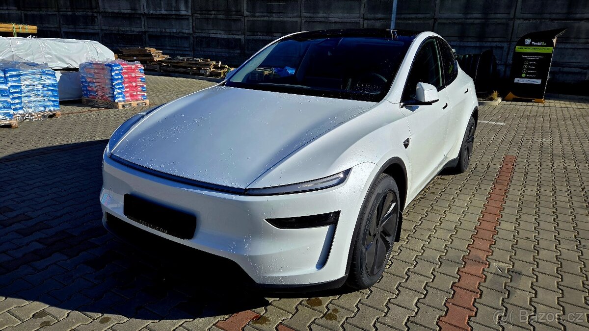 Tesla Y Premium Long Range s pohonem všech kol - 2