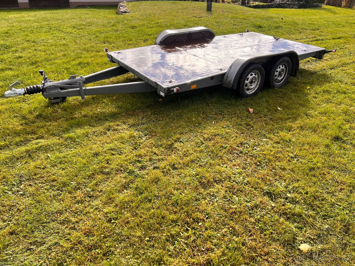 Brzděny přívěs - 2