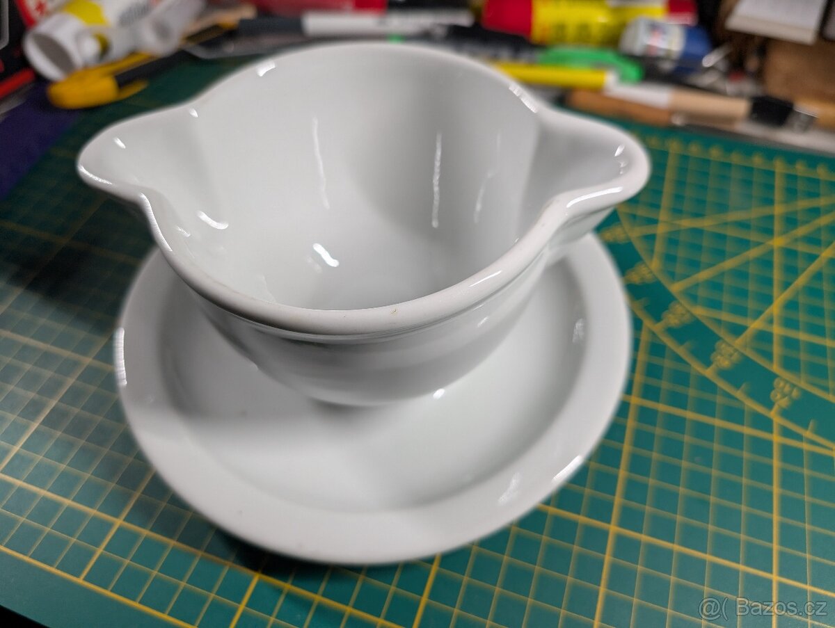 Omáčník porcelánový - 2