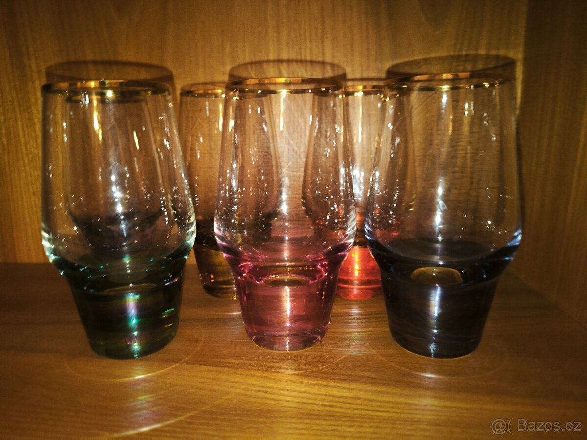6 sklenic s barevnými dny - 2