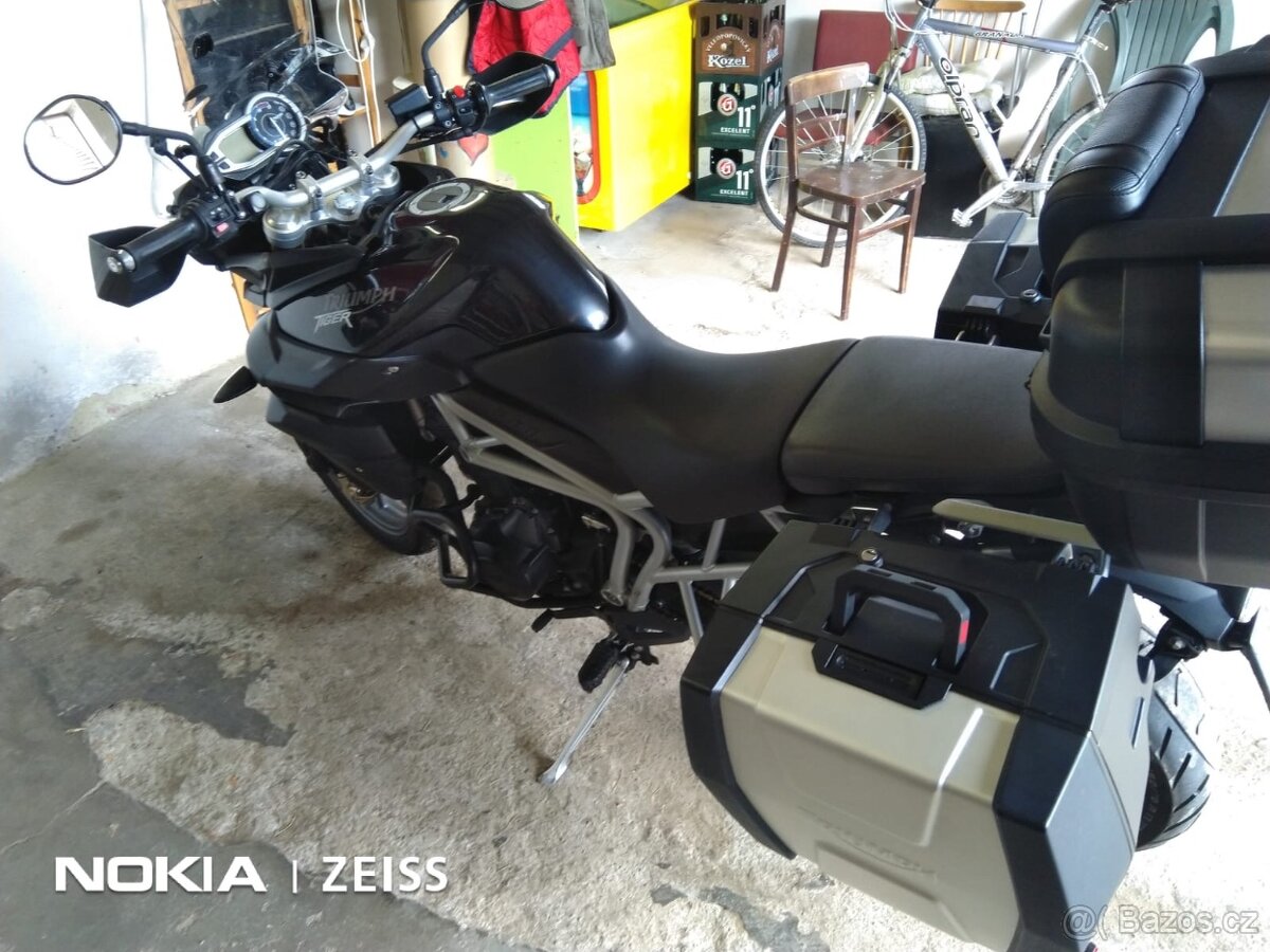 Triumph Tiger 800 - 2