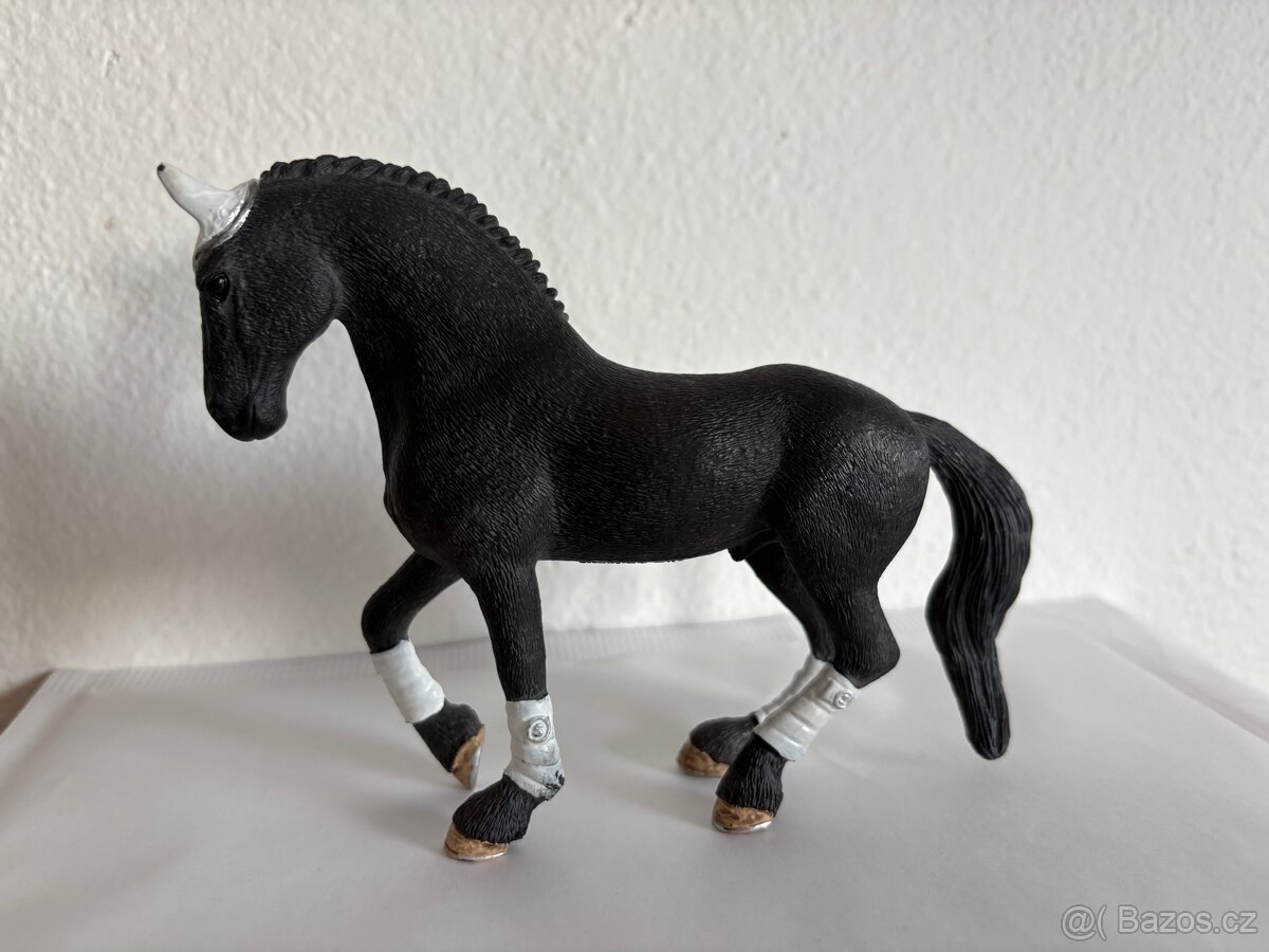 Schleich Friský kůň - 2