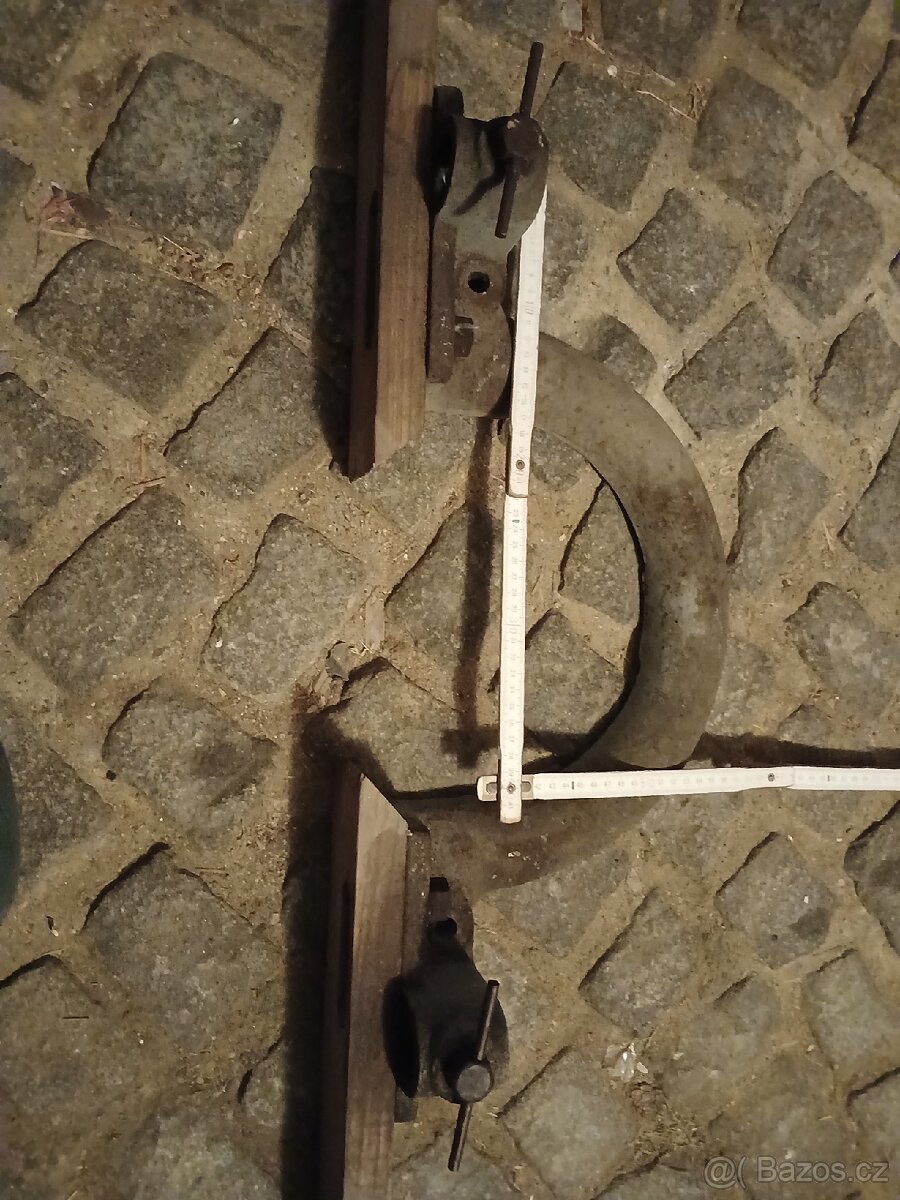 Prodám dlabačku,spodní frézku,pilu,bedny pro štěpky - 2