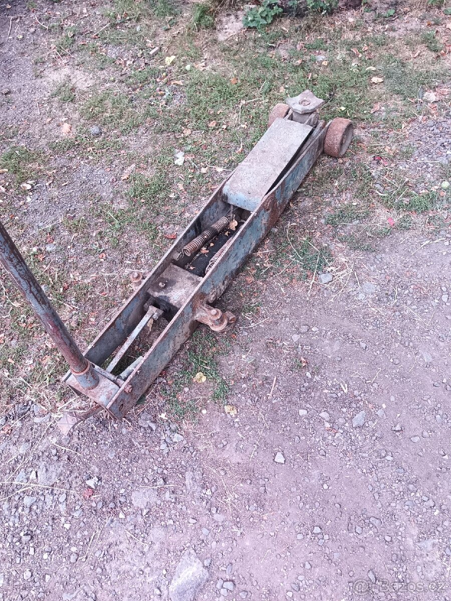 PRODÁM HEVER - 2
