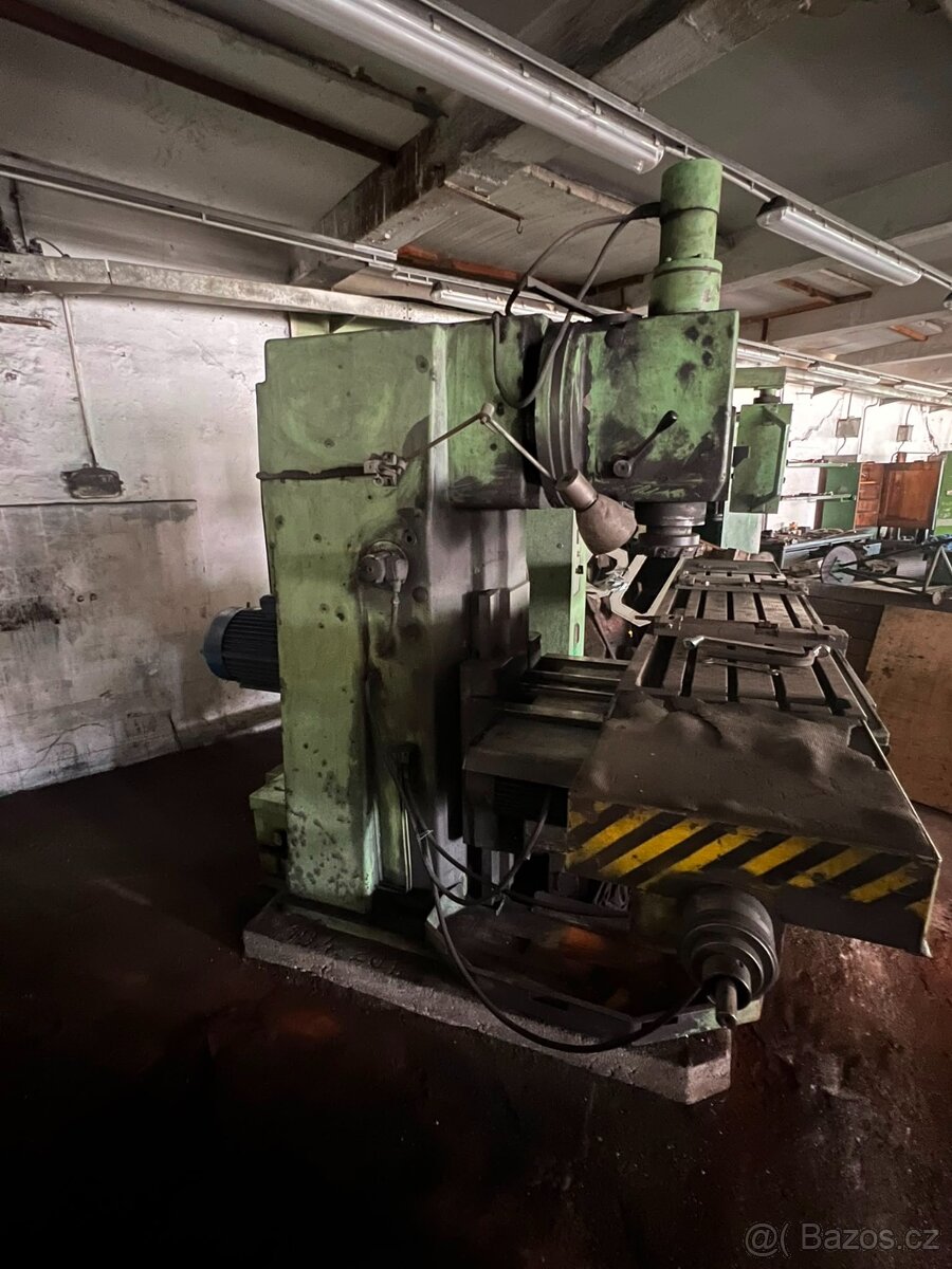 Konzolová frézka TOS FGV 40 - 2