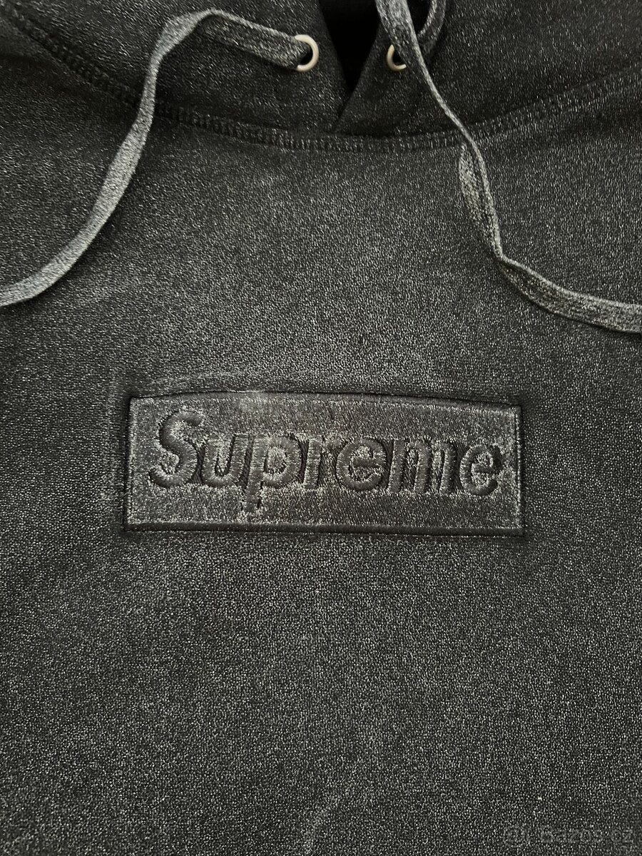 SUPREME Black Hoodie - 2