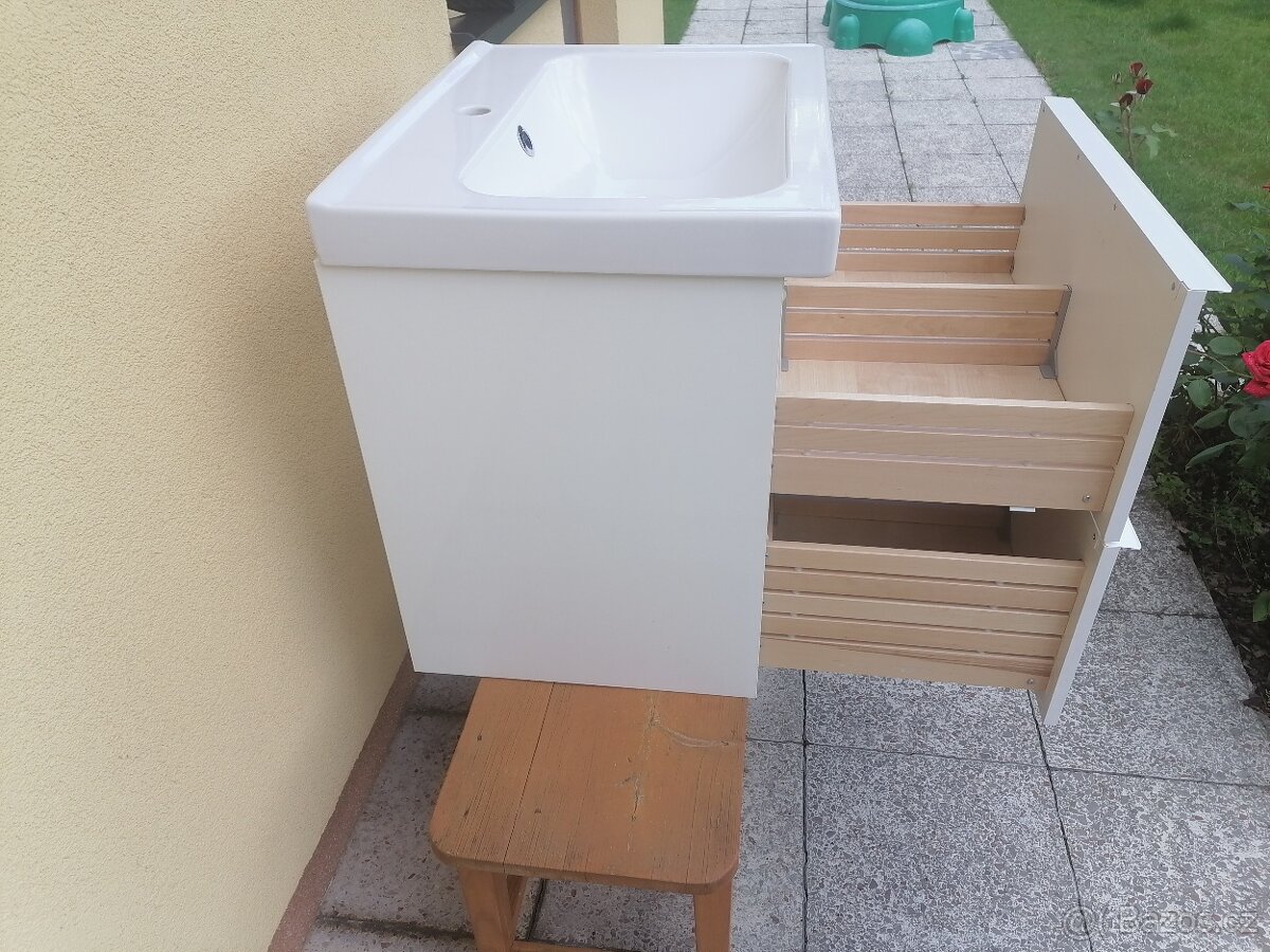 Koupelnová skřínka LETTAN - 2