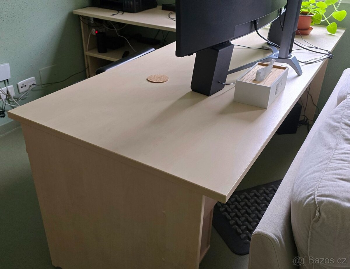 Prodám kancelářský stůl - 2