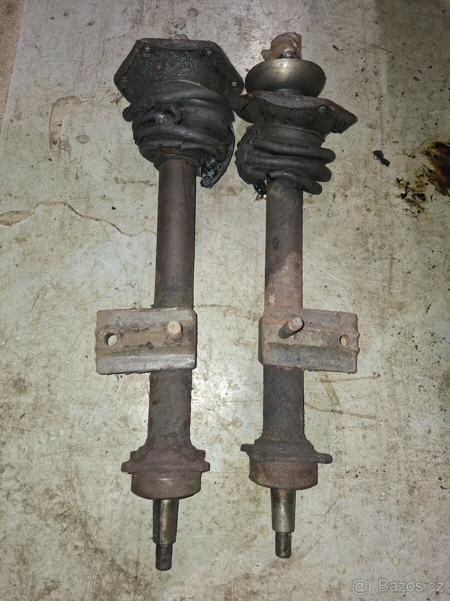 Zadní náprava Škoda 110r nohavice - 2