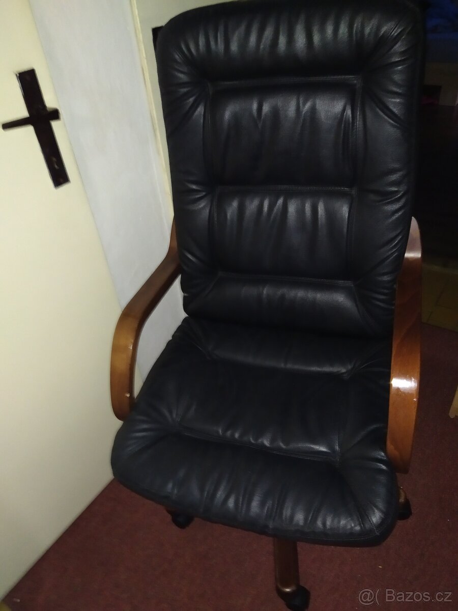 Kancelářské křeslo - 2