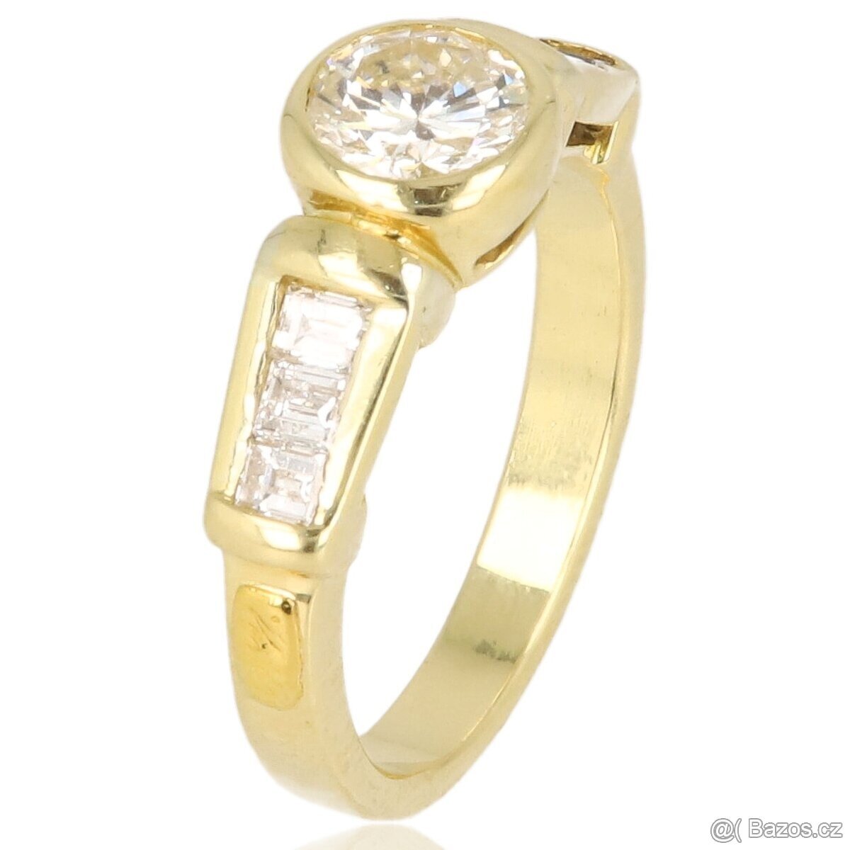 Zlatý (18k.) prsten s diamanty - 2