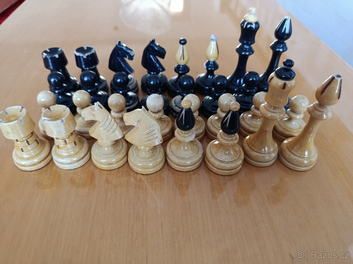 Šachy stará Česká Klubovka menší verze - 2