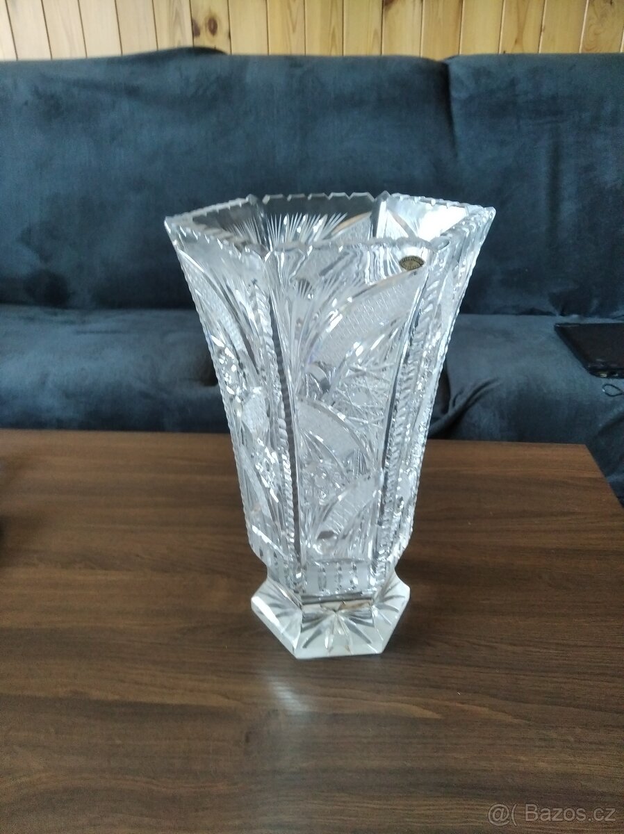 Křišťálová váza - 2