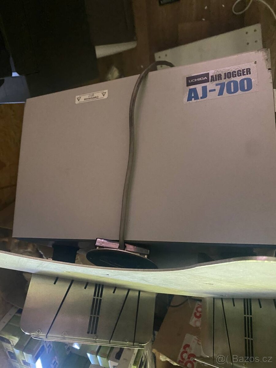 UCHIDA AJ-700 = Unikátní vzduchová fréza AJ-700 - 2