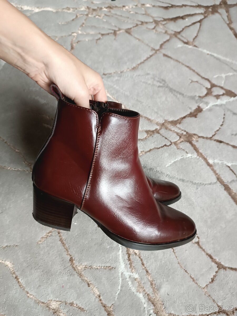 Kotníkové bordó boty 39 - 2