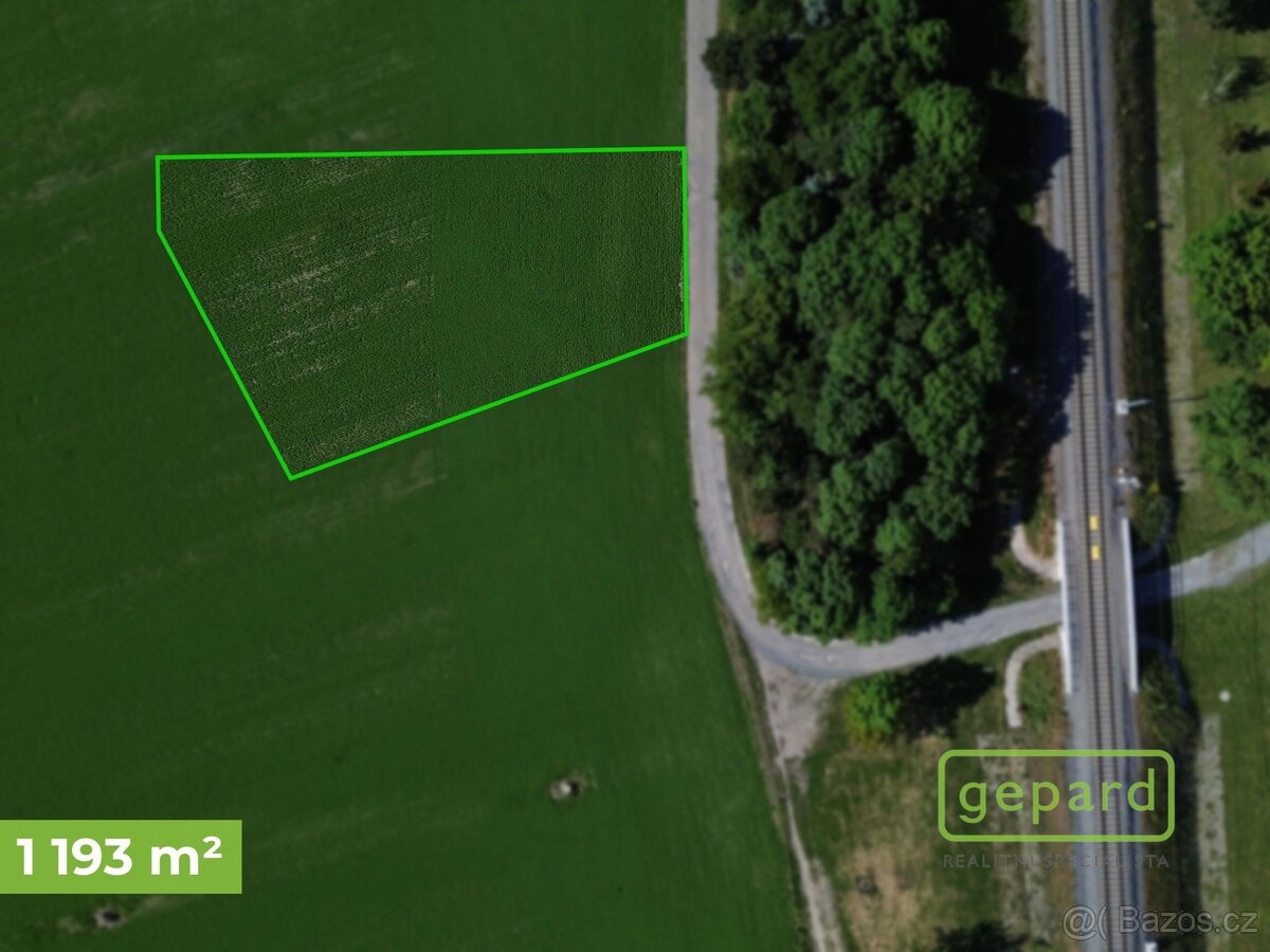 Pozemek budoucí stavební parcela 1193 m² - 2