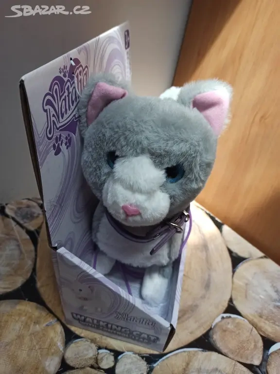 Kočička na vodítku - 2