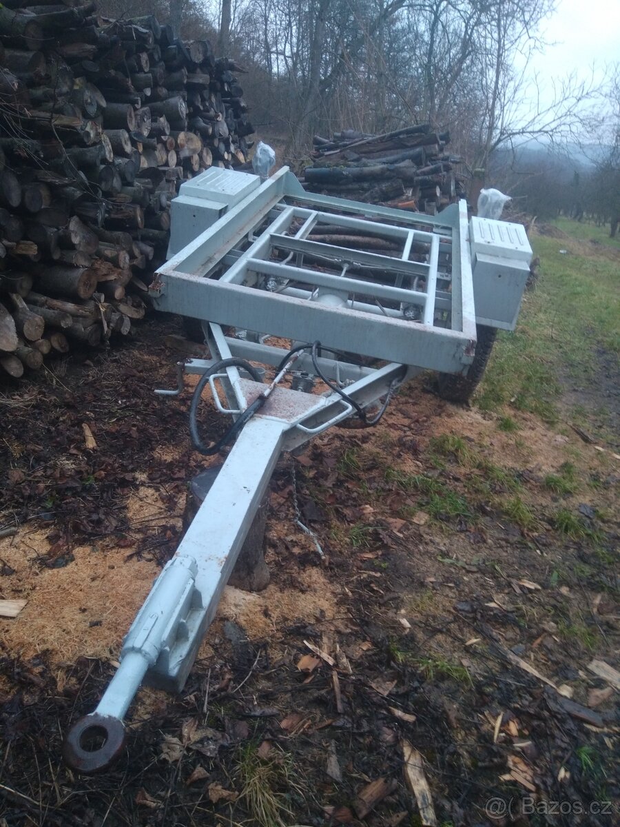 Podvozek na vlečku - 2