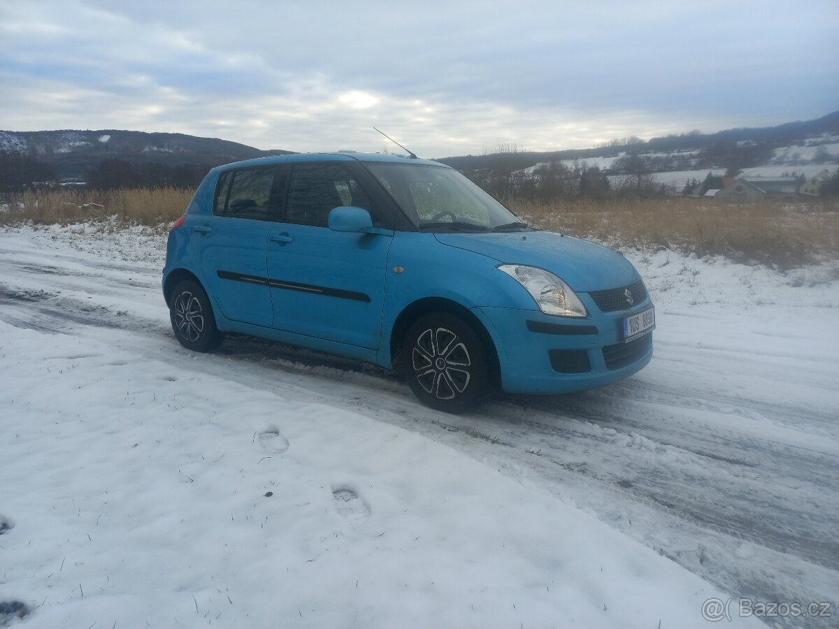 SUZUKI SWIFT - 2