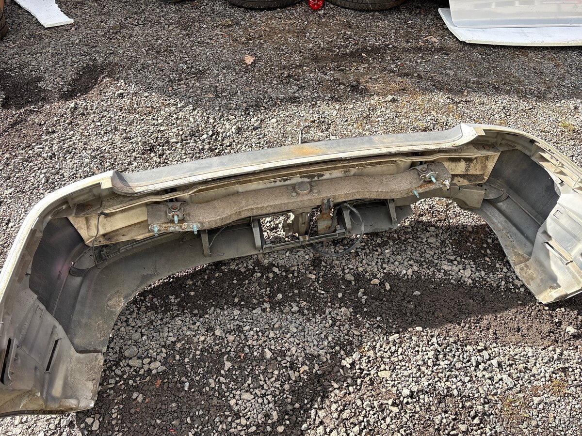 Nárazník e46 touring - 2
