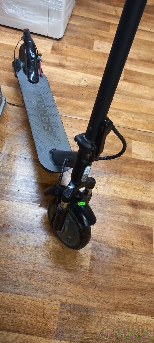 Elektrická koloběžka Sencor Scooter S30 - 2