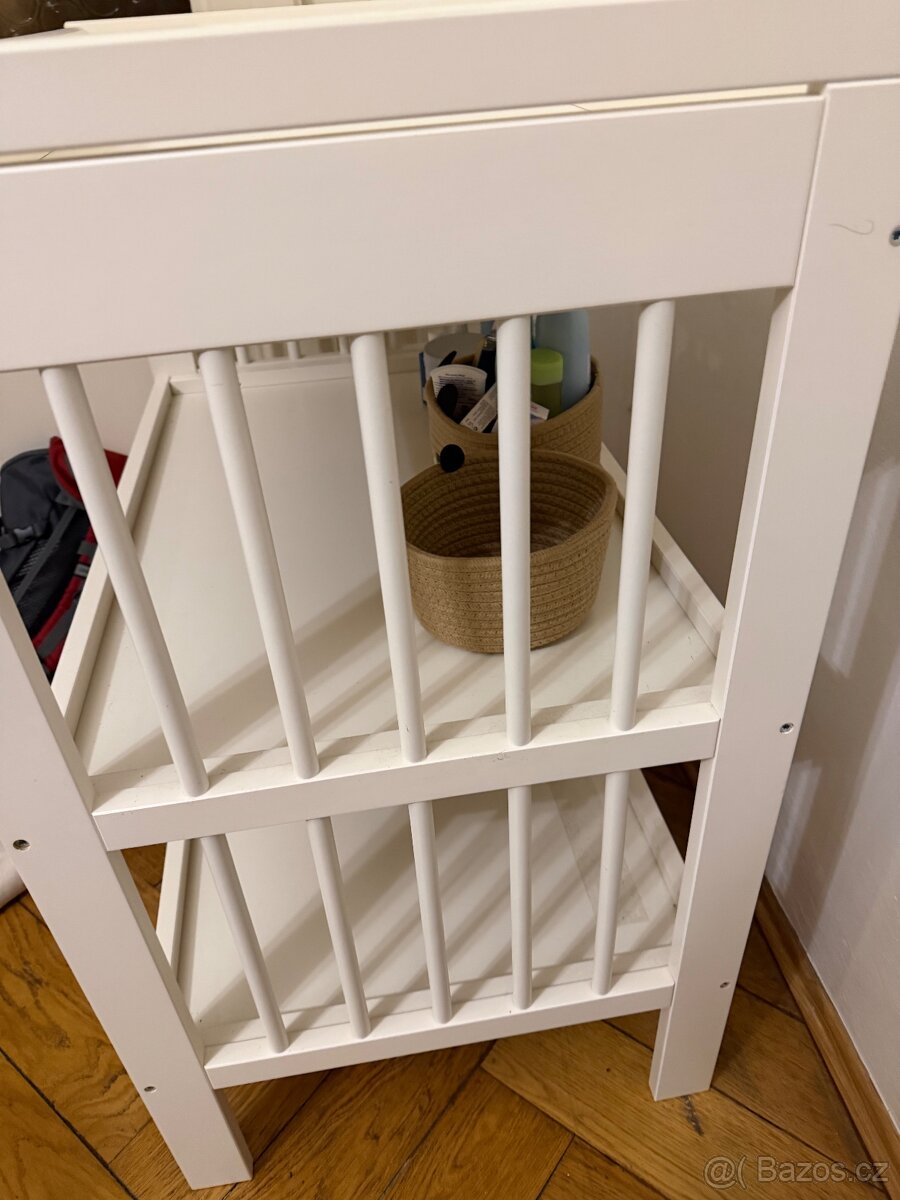 Přebalovací pult IKEA - 2