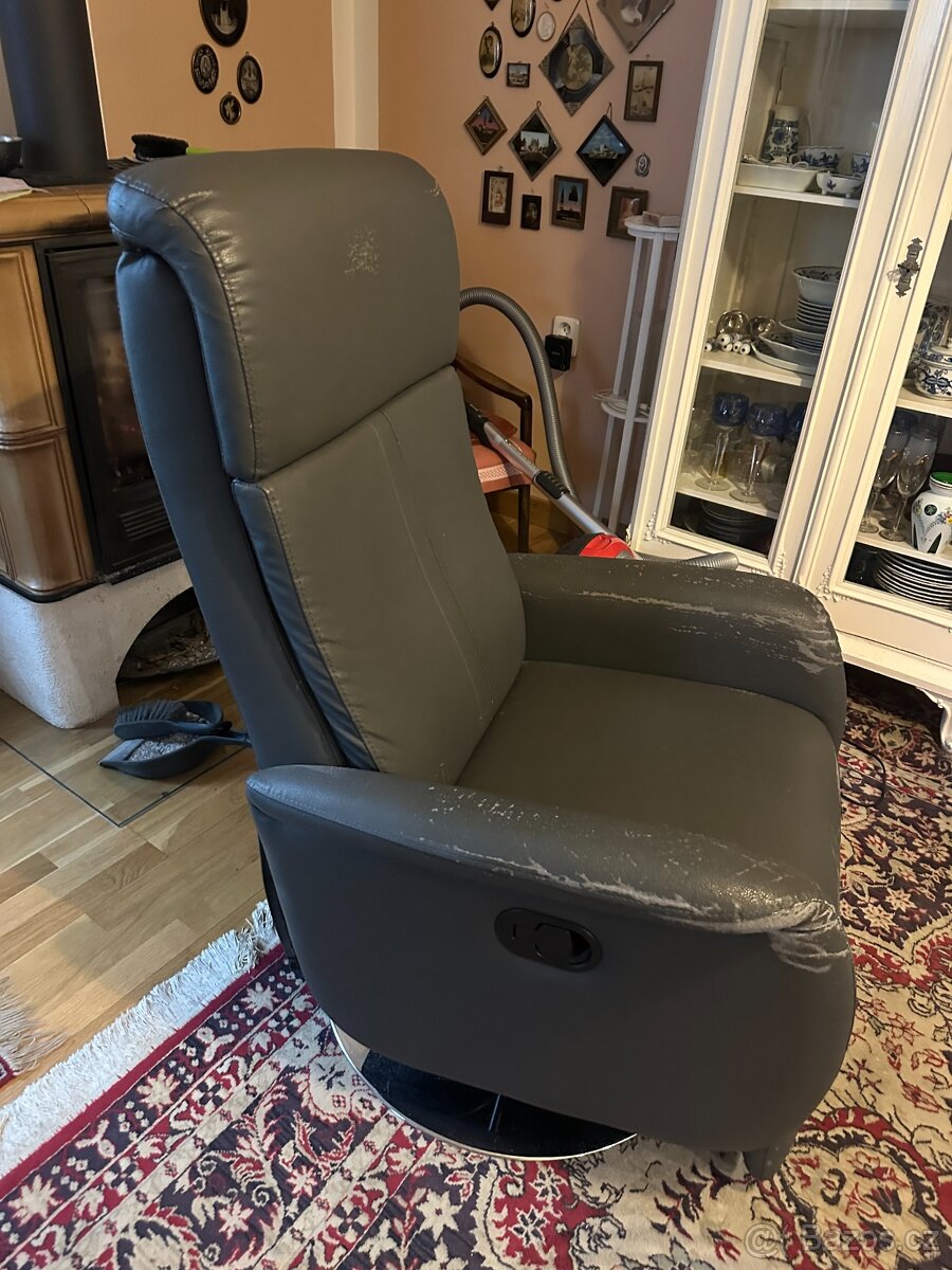 křeslo polohovací - 2