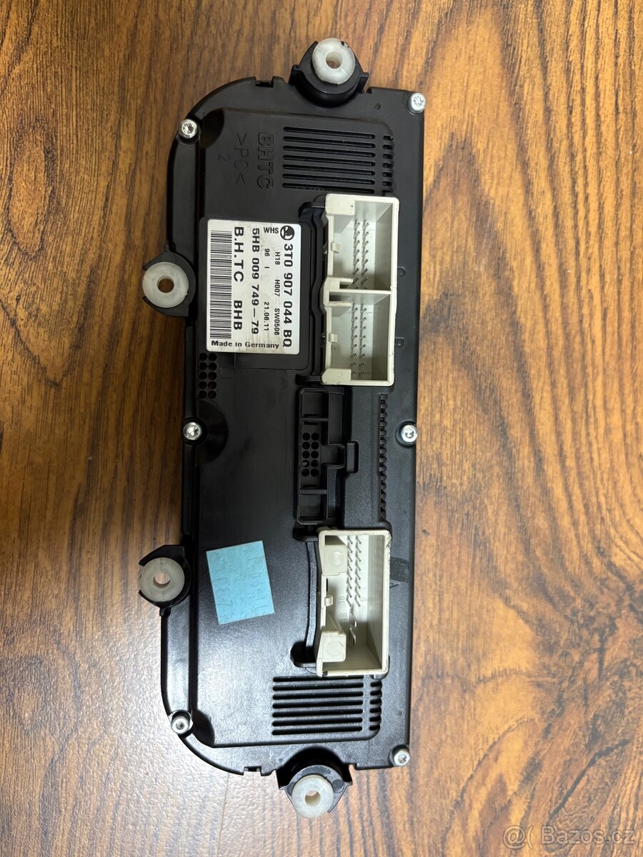 Ovládací panel klimatizace - 2