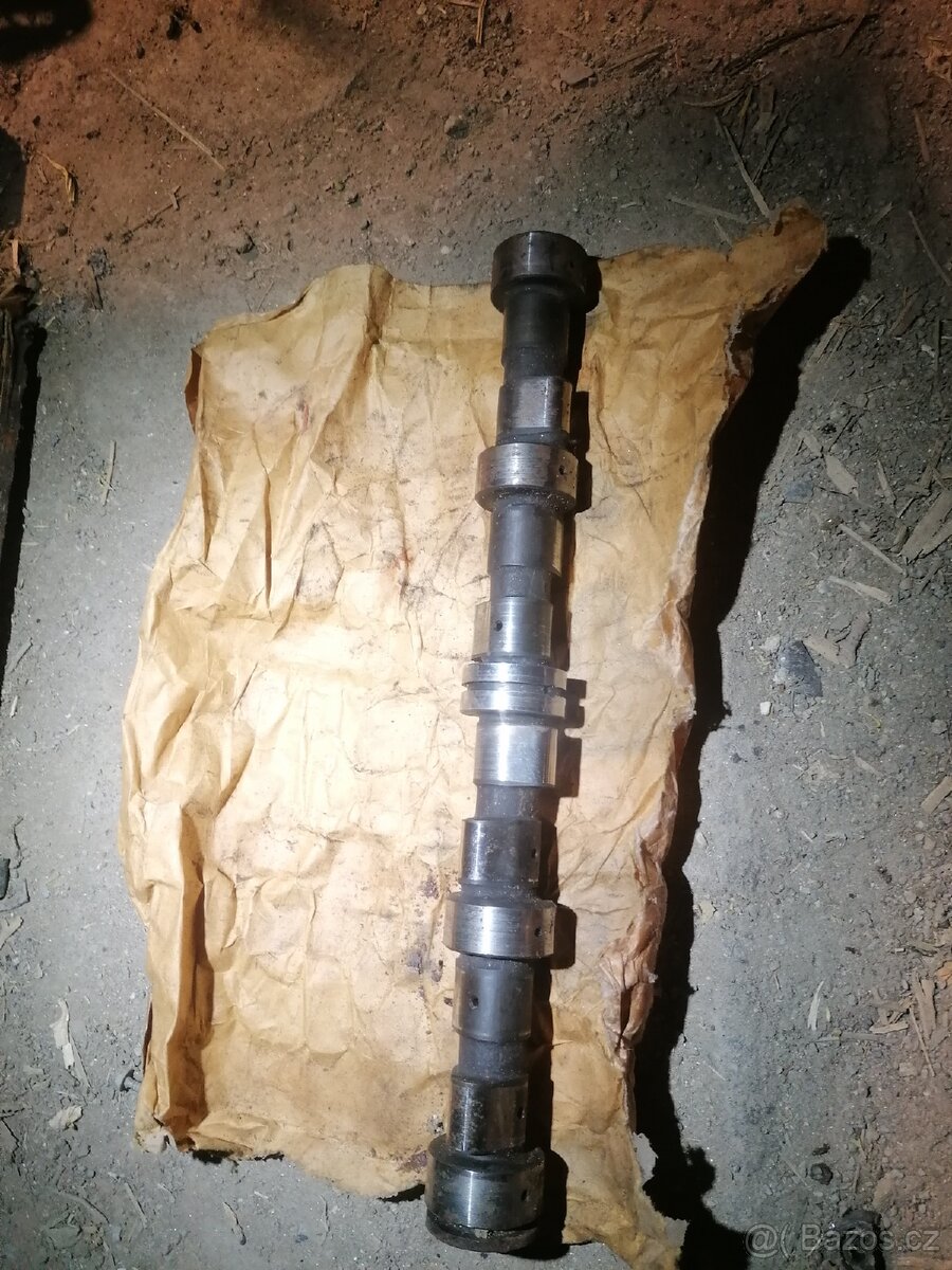 Vačková hřídel Lada - 2