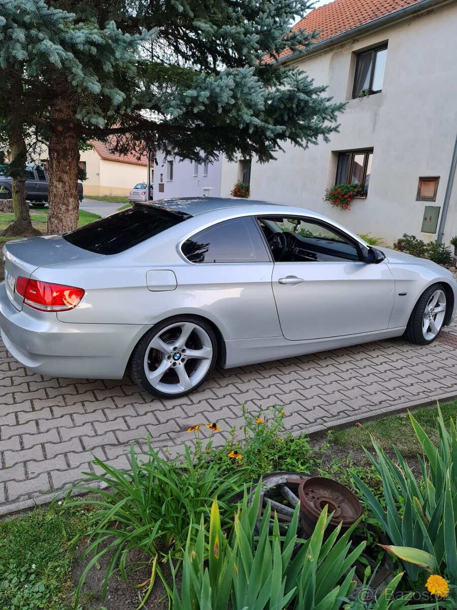 BMW 325i - 2
