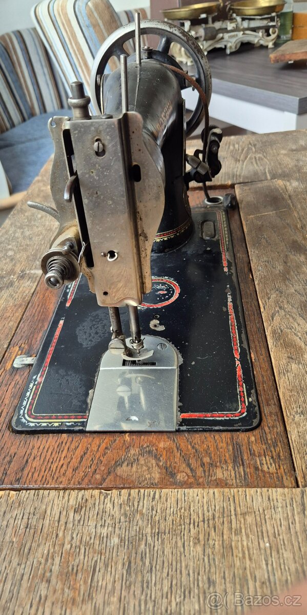 Šicí stroj Bobbin - 2