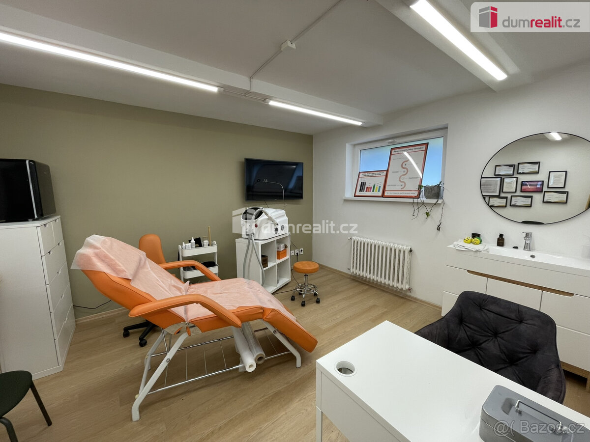 Pronájem nebytových prostor 30 m2 - 2