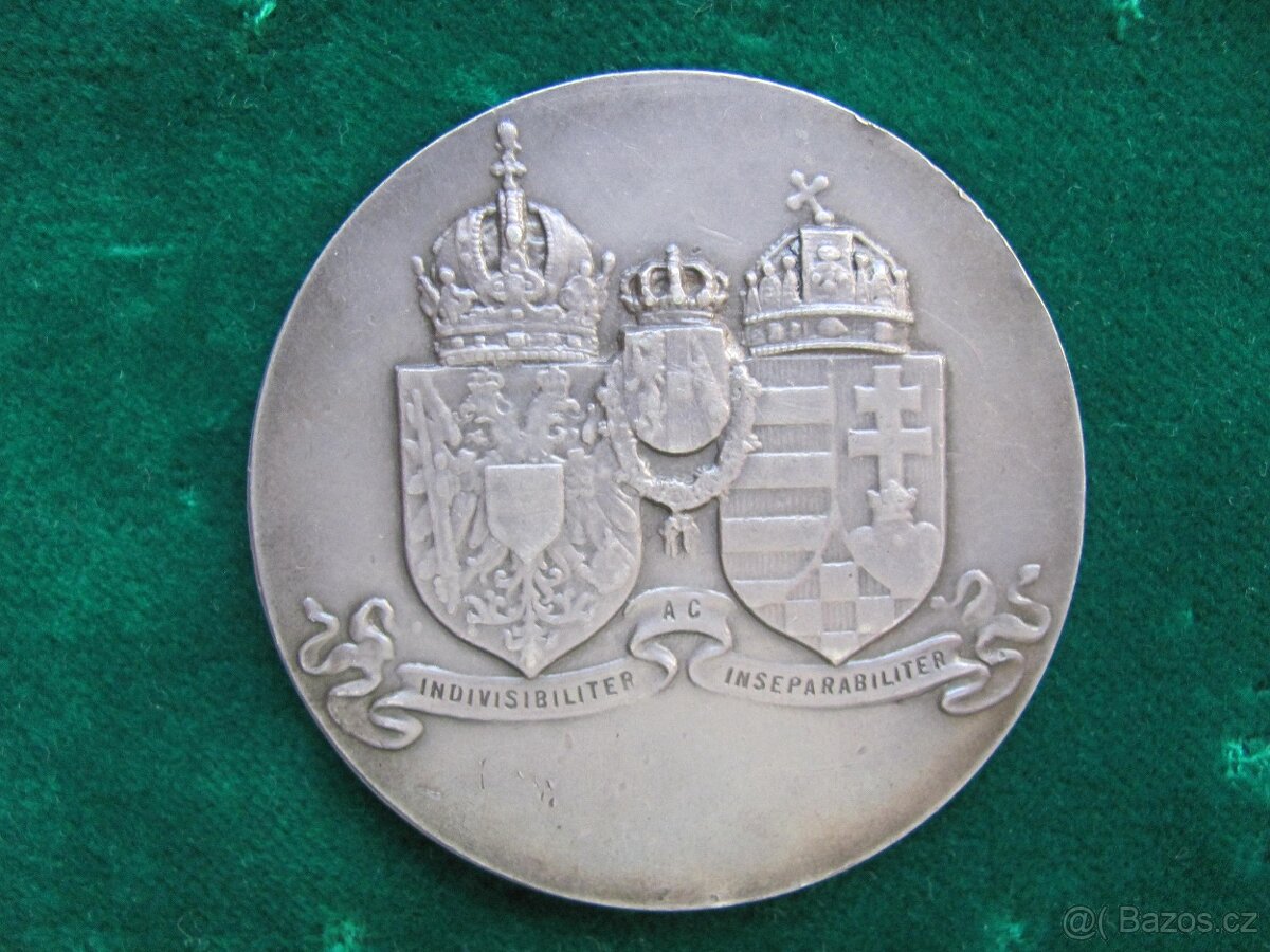 Medaile KAREL I - 2