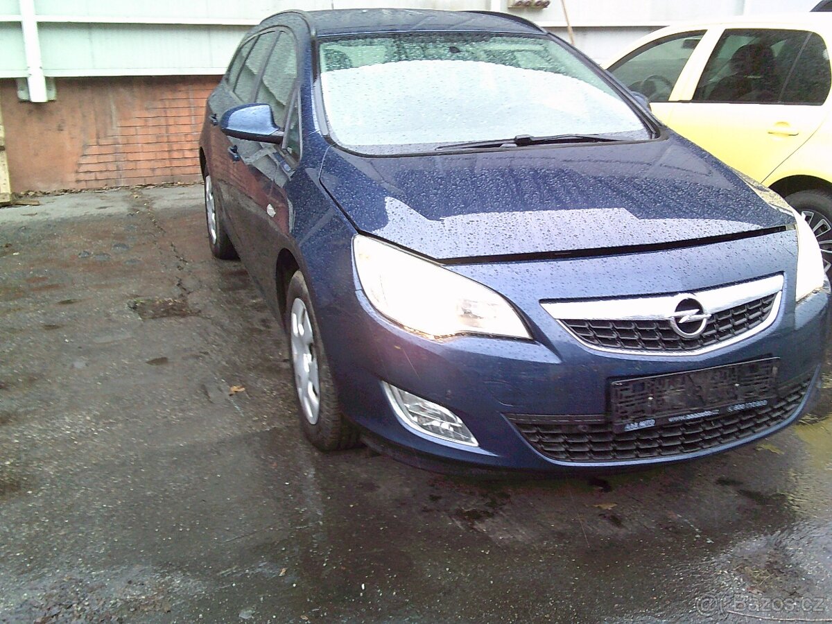 Opel Astra tourer - 2