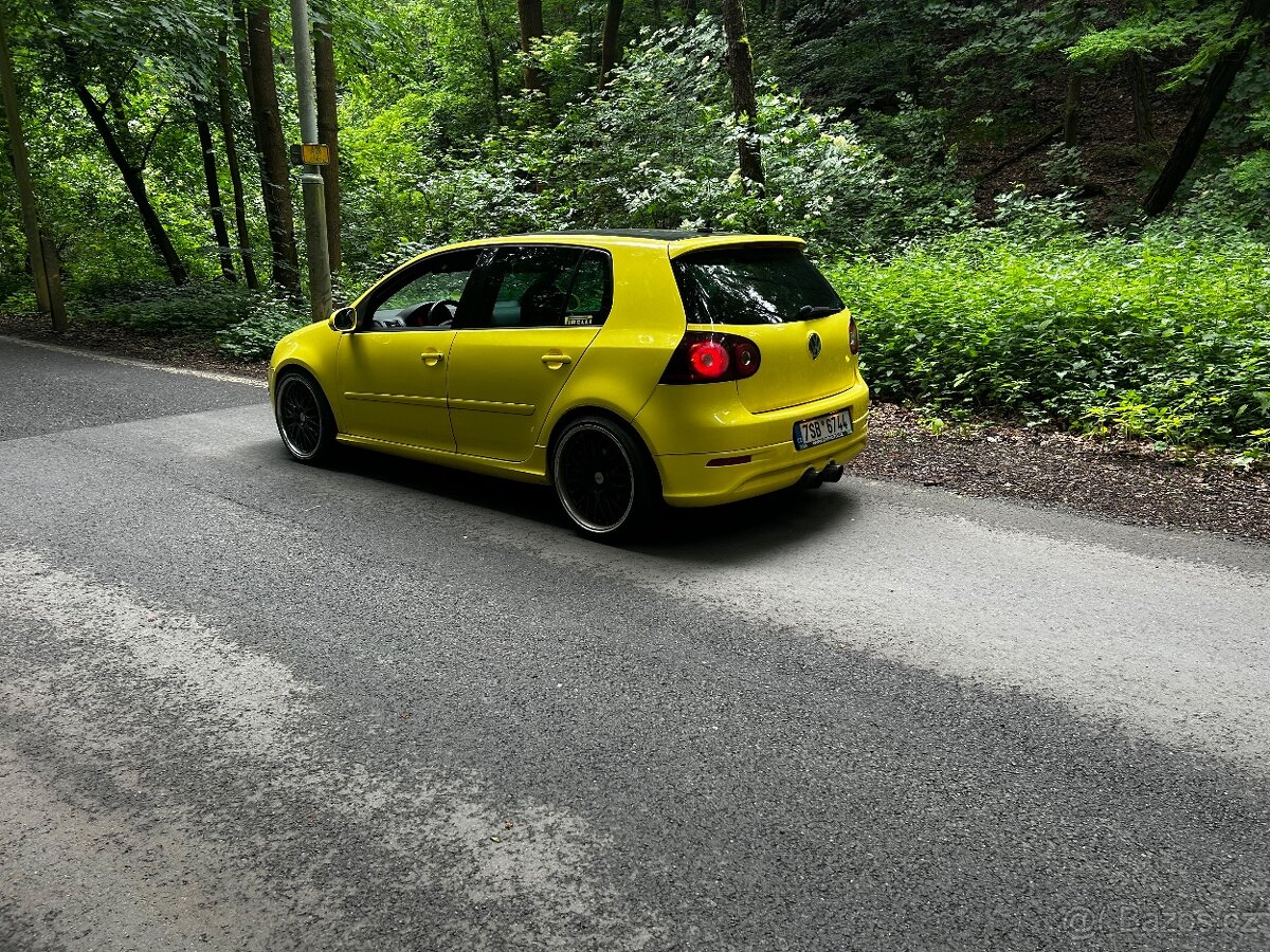 VW Golf GTi Manuál - 2