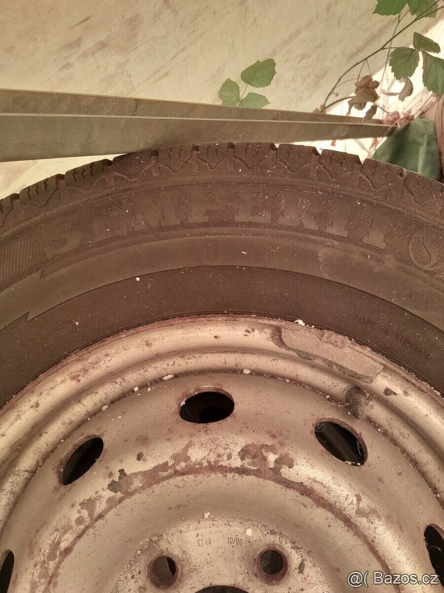 Pneu 225/70 R 15 C - 2