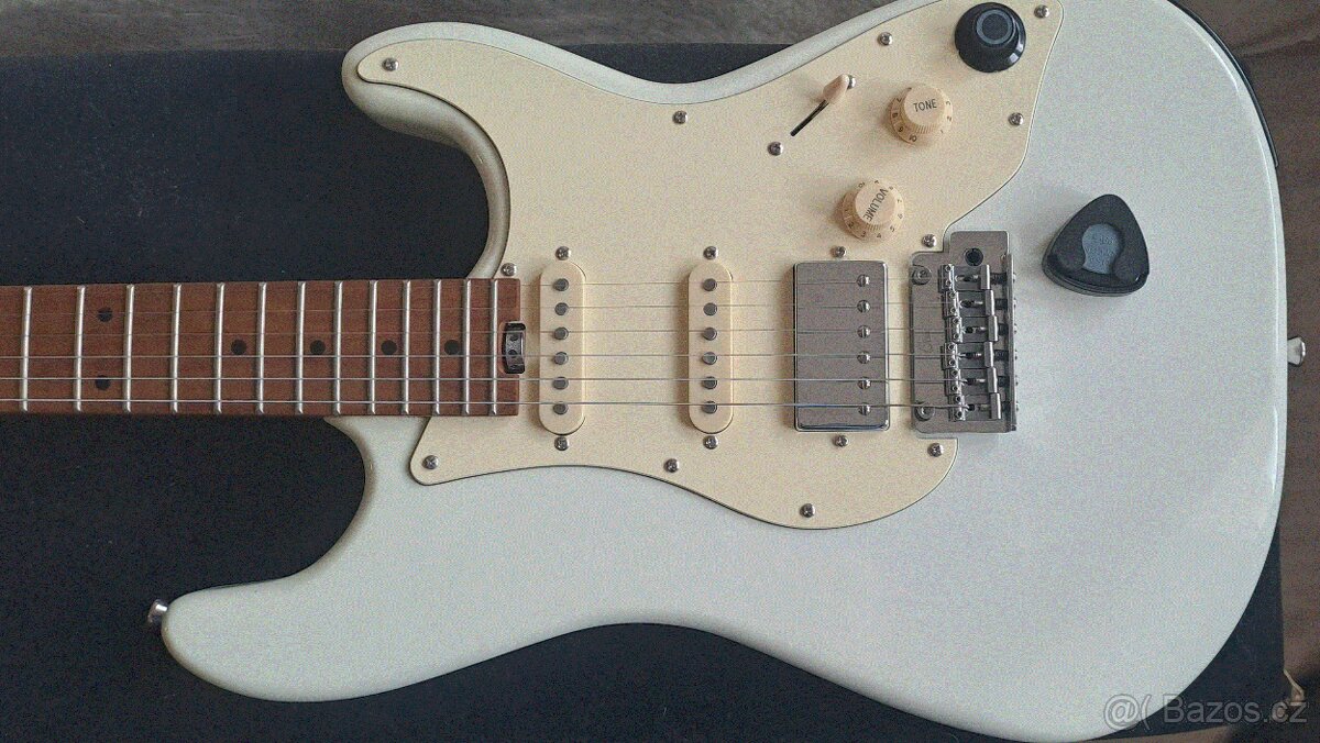 Kytara Mooer GTRS - 2
