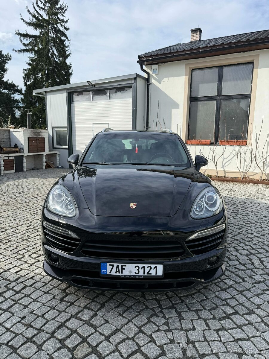 Porsche Cayenne - 2