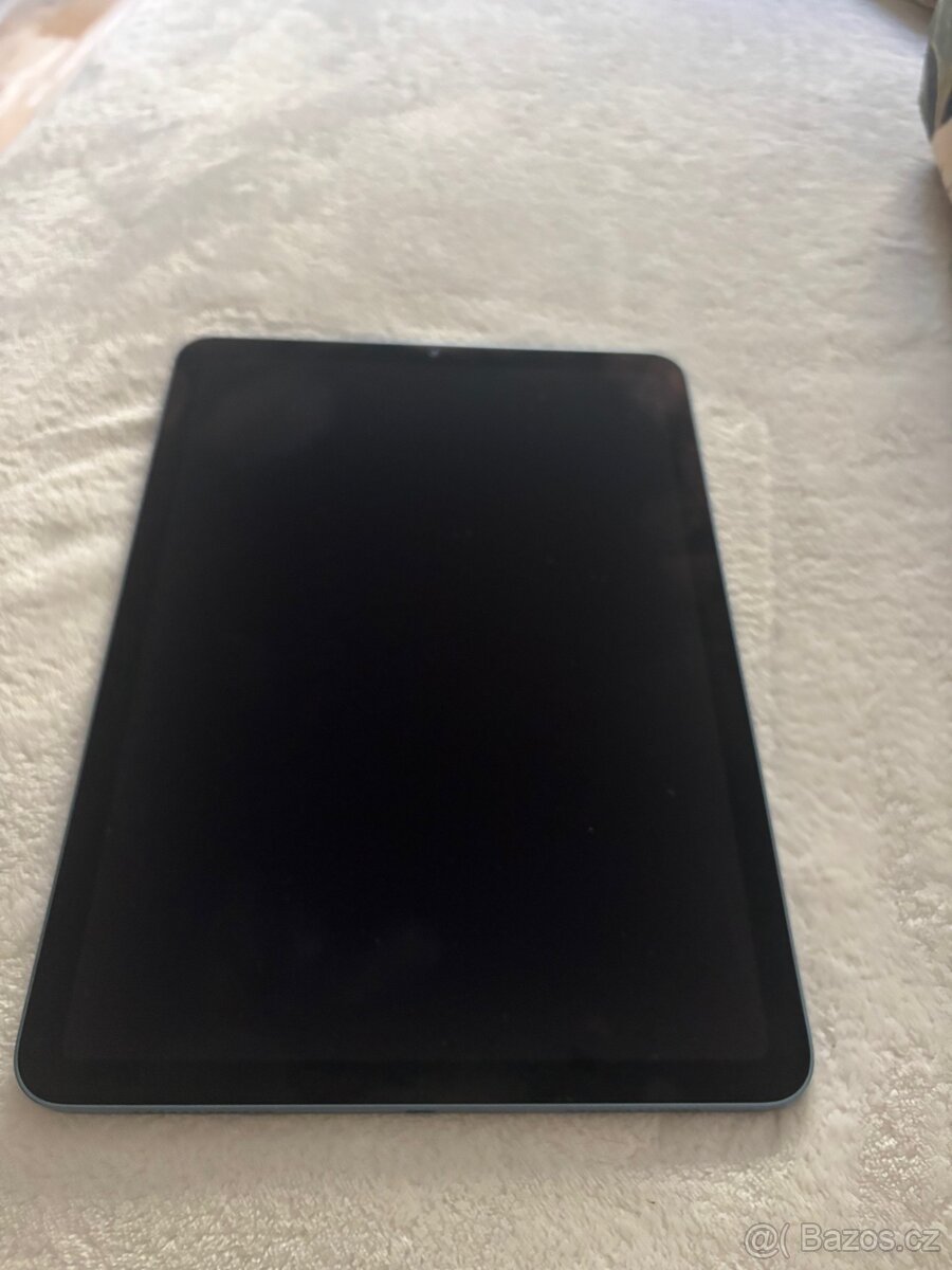 iPad Air 5. generace 60 GB - 2