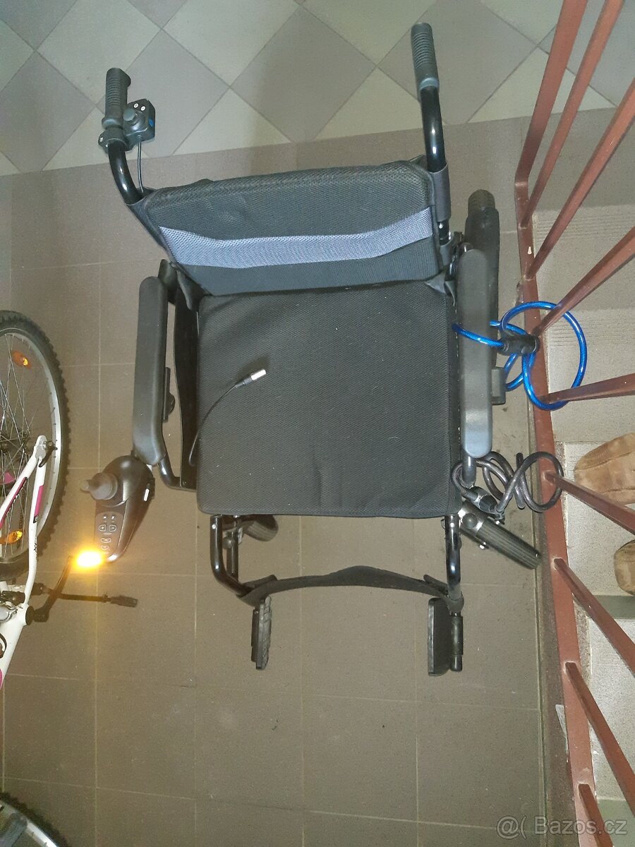 Elektrický invalidní vozík - 2