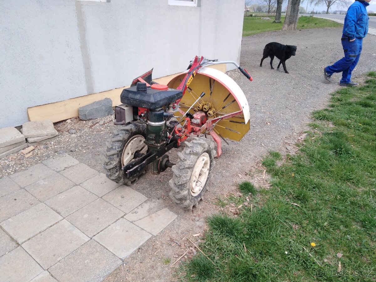 Vyoravač VARI NM4-202 čert - 2
