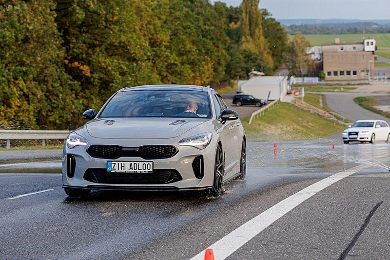 Kia Stinger 3.3 V6 269kW 4x4 facelift - 2