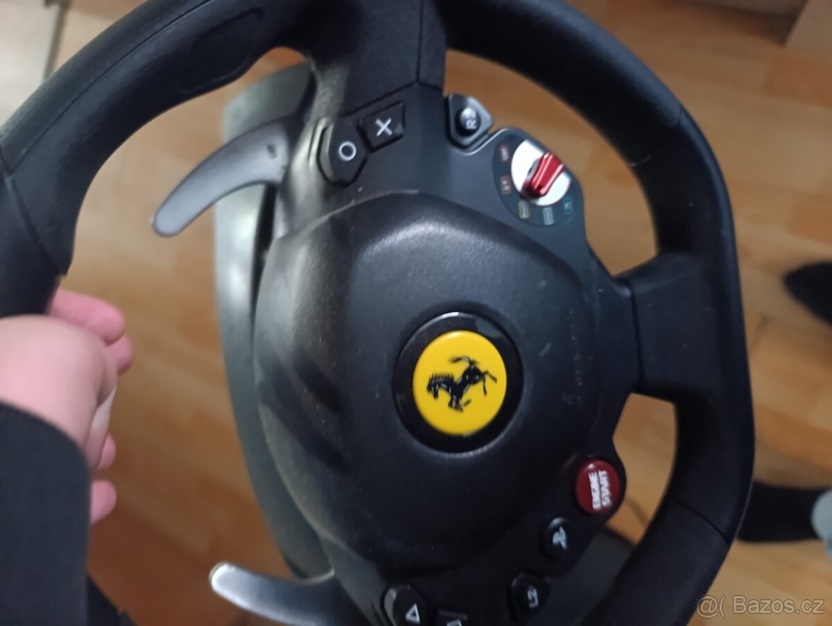 Volant k PS4, PS5 - 2