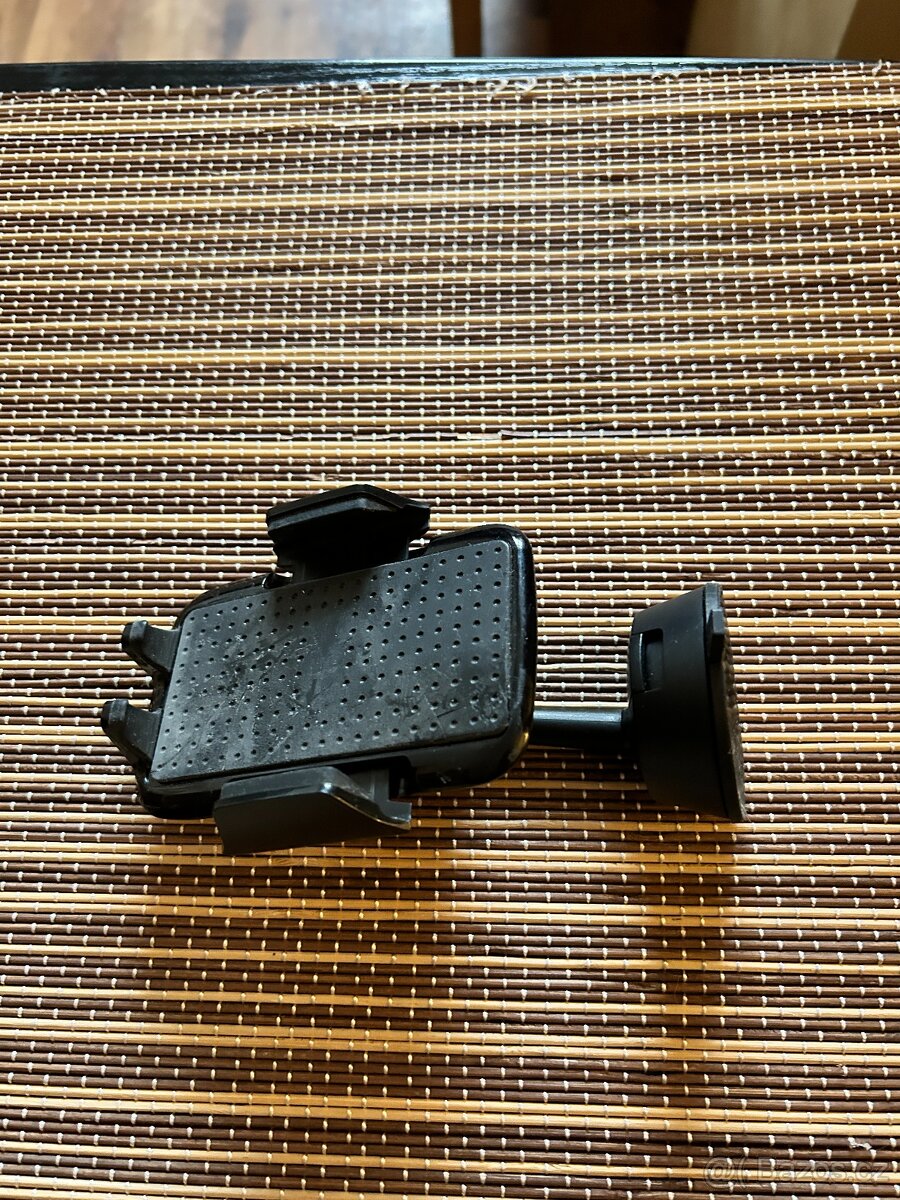 držák telefonu do auta - 2